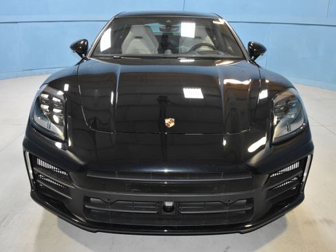 New 2025 Porsche Panamera 4 image 24