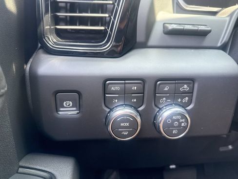 New 2026 GMC Sierra 3500 AT4 w/ AT4 Premium Plus Package AWD/4WD image 18