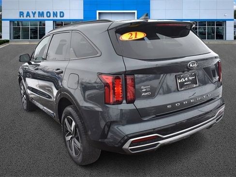 Used 2021 Kia Sorento EX image 5