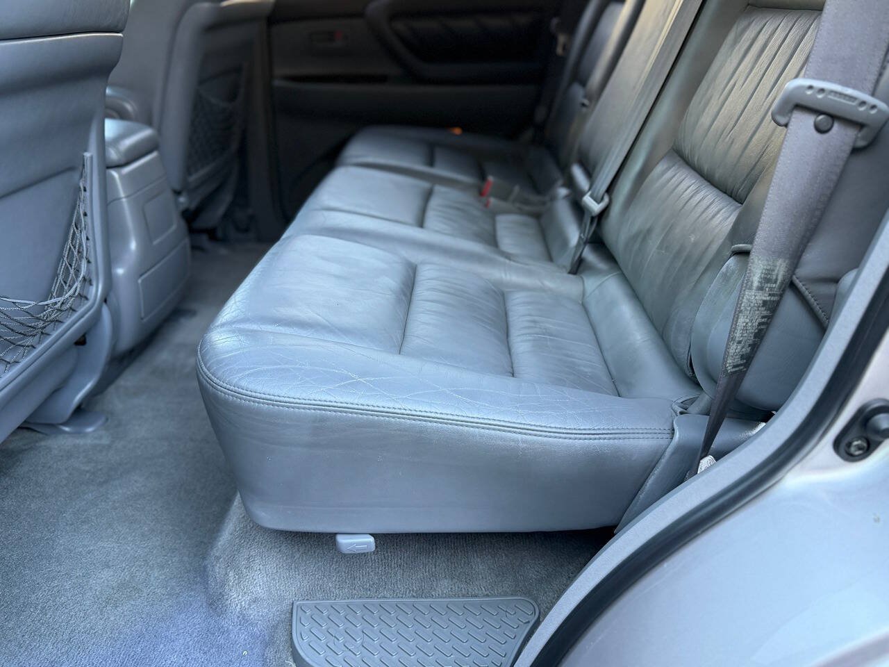 Used 1999 Toyota Land Cruiser w/ Leather Trim Pkg AWD/4WD image 34