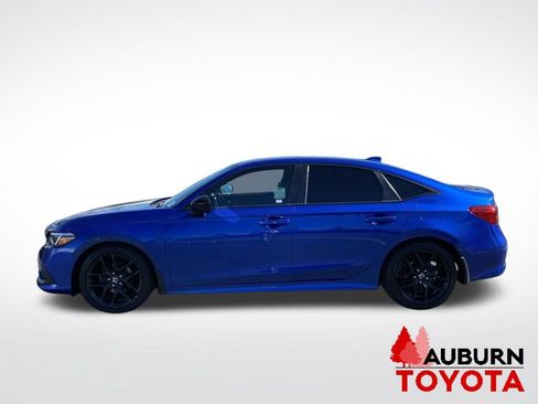 Used 2023 Honda Civic Sport image 4