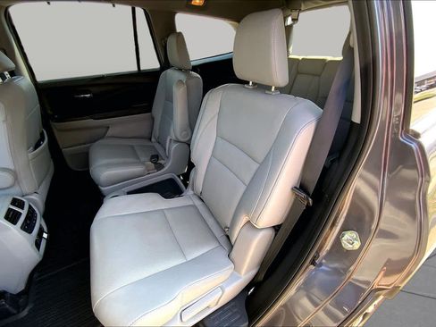 Used 2020 Honda Pilot Elite image 20