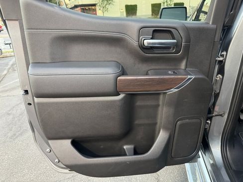 Used 2019 GMC Sierra 1500 SLT w/ SLT Premium Plus Package AWD/4WD image 33
