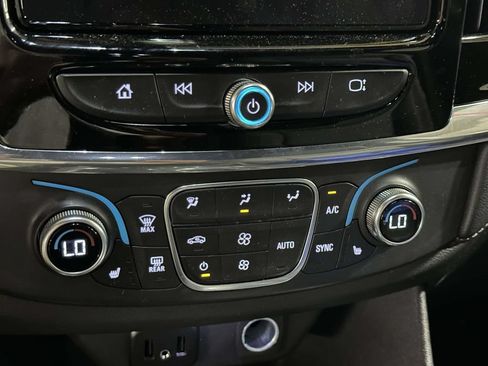 Certified 2023 Chevrolet Traverse LT AWD/4WD image 26