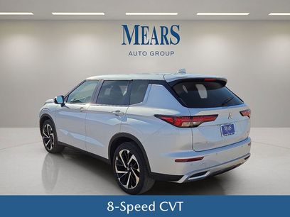 Used 2024 Mitsubishi Outlander SE