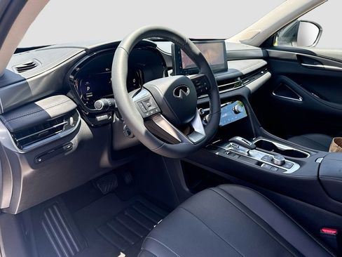 Certified 2026 INFINITI QX60 Luxe w/ Cargo Package FWD image 10