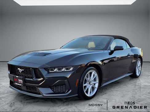 Used 2024 Ford Mustang GT Premium image 3