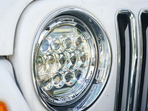 Used 2002 Jeep Wrangler Sahara image 56