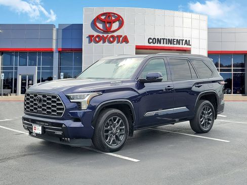 Certified 2025 Toyota Sequoia Platinum AWD/4WD image 3