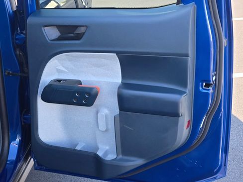 Used 2023 Ford Maverick XLT image 8