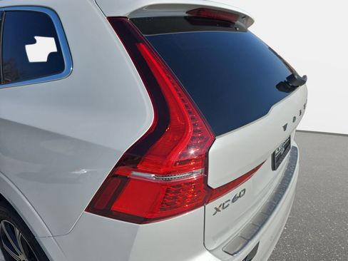 Used 2021 Volvo XC60 T5 Inscription w/ Advanced Package image 33