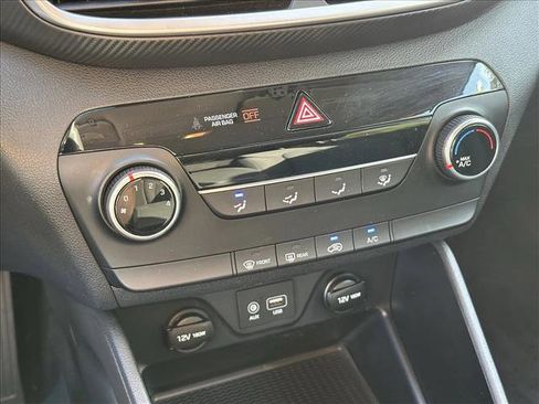Used 2019 Hyundai Tucson SE image 14