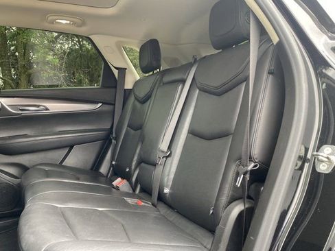 Used 2018 Cadillac XT5 Luxury w/ Driver Awareness Package image 12