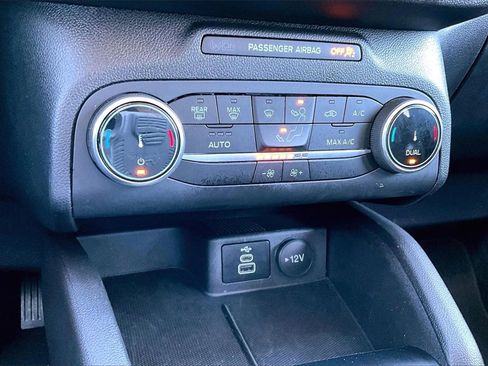 Used 2025 Ford Escape Active image 29