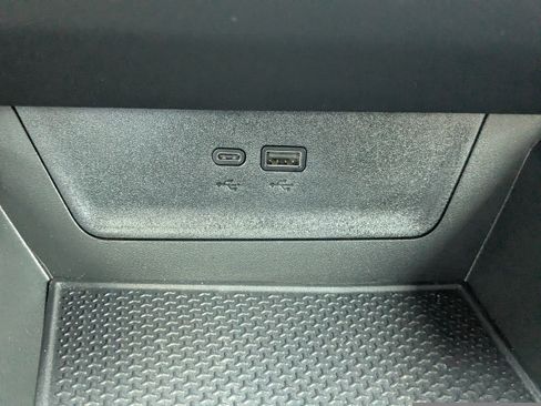 New 2026 Chevrolet Equinox ACTIV AWD/4WD image 21
