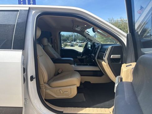 Used 2017 Ford F250 Lariat w/ Lariat Value Package image 12