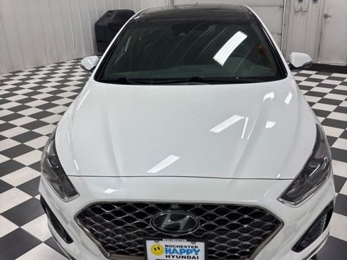 Used 2019 Hyundai Sonata Limited image 2