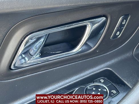 Used 2015 Ford Taurus SEL image 11