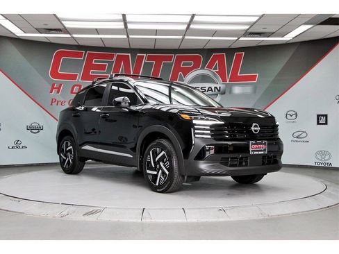 New 2026 Nissan Kicks SV w/ SV Premium Package image 1