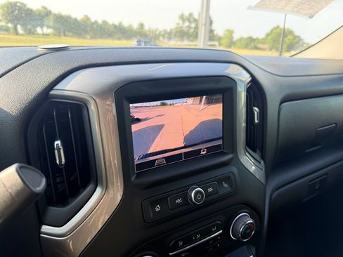 Used 2024 Chevrolet Silverado 2500 Custom w/ Custom Convenience Package AWD/4WD image 17