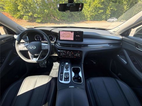 Certified 2025 INFINITI QX60 Luxe AWD/4WD image 13