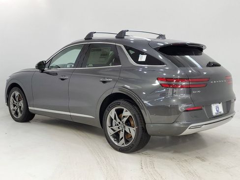 Used 2024 Genesis Electrified GV70 Advanced image 4