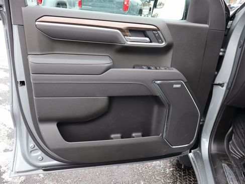 New 2026 Chevrolet Silverado 1500 LT Trail Boss w/ Convenience Package II image 3