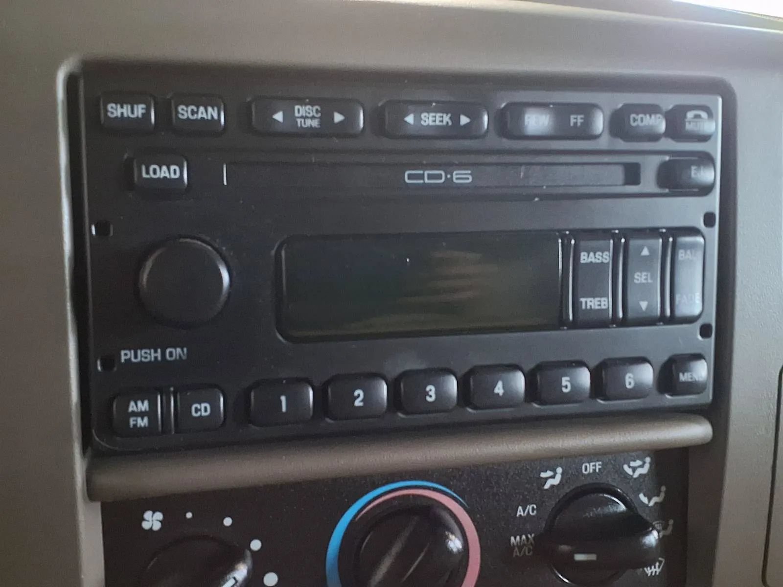 Used 2003 Ford F350 Lariat RWD image 19