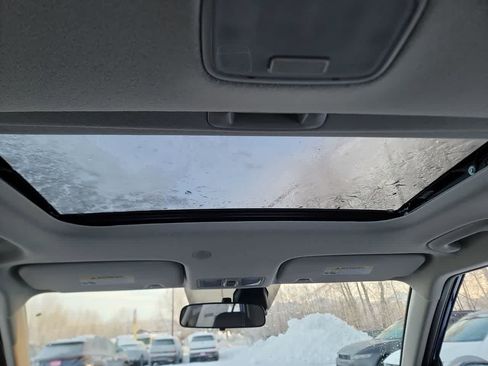 New 2026 Hyundai Venue SEL image 19