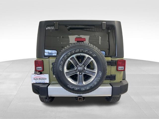 Used 2013 Jeep Wrangler Sahara w/ Connectivity Group AWD/4WD image 6