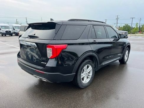 Used 2023 Ford Explorer XLT w/ Equipment Group 202A AWD/4WD image 5