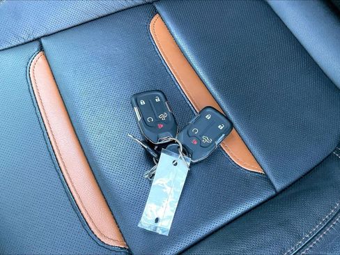 Used 2021 GMC Sierra 1500 AT4 w/ AT4 Value Package image 14