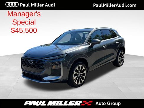 Used 2026 Audi Q3 quattro 2.0T w/ Driver Assistance Package AWD/4WD image 1