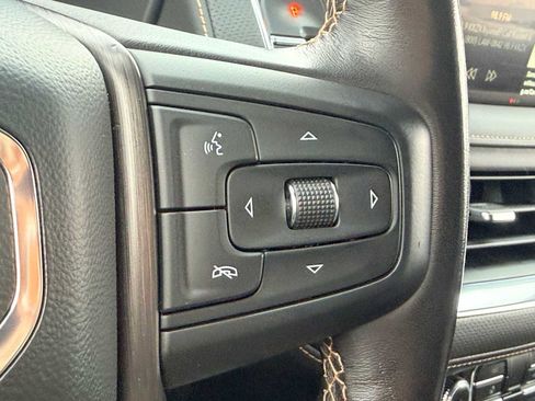 Used 2022 GMC Yukon AT4 image 27