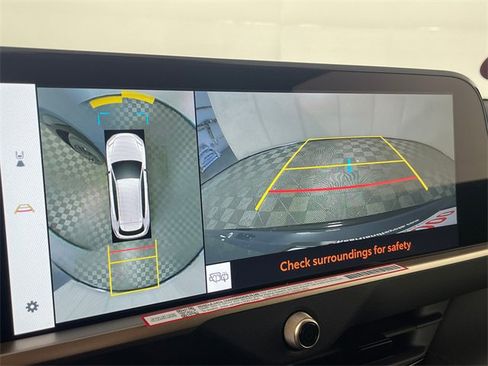 New 2026 Toyota Crown Signia w/ Advanced Technology Package image 6