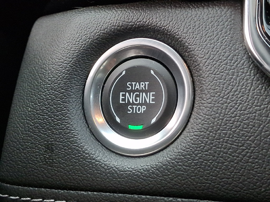 Used 2023 Chevrolet Colorado LT w/ LT Convenience Package II AWD/4WD image 25