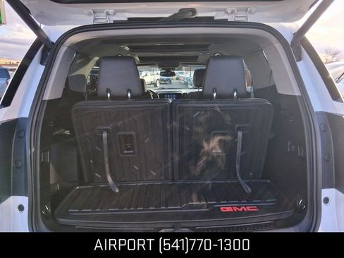 Certified 2023 GMC Acadia AT4 w/ Preferred Package image 17