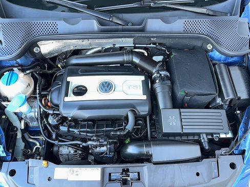 Used 2012 Volkswagen Beetle 2.0T image 28