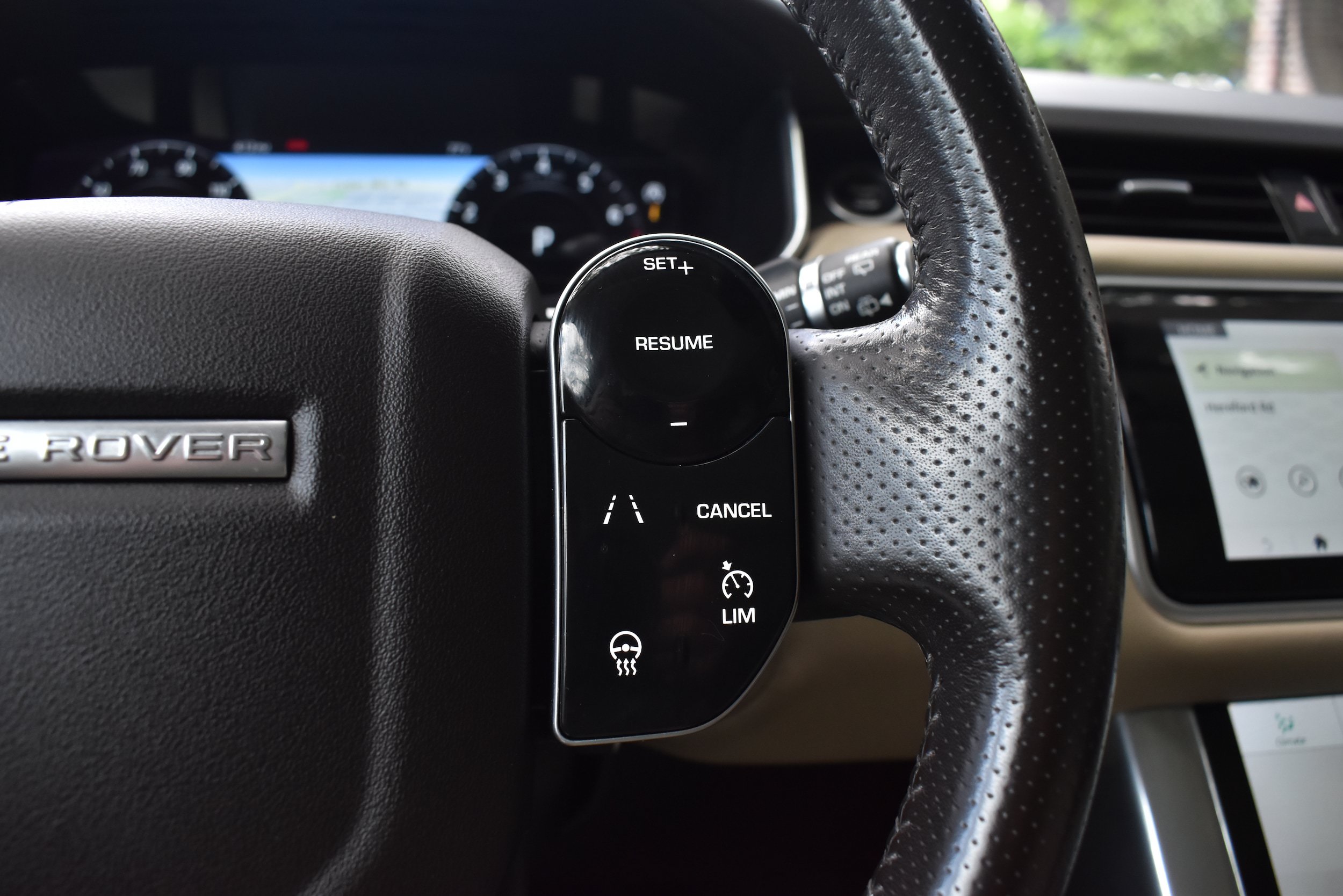 Used 2019 Land Rover Range Rover Sport HSE AWD/4WD image 34