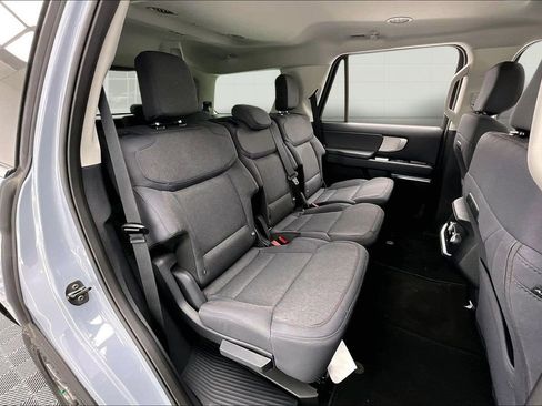 New 2025 Ford Expedition Active AWD/4WD image 10