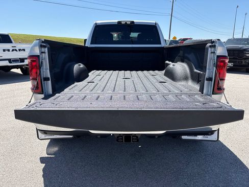 New 2026 RAM 3500 Lone Star AWD/4WD image 29