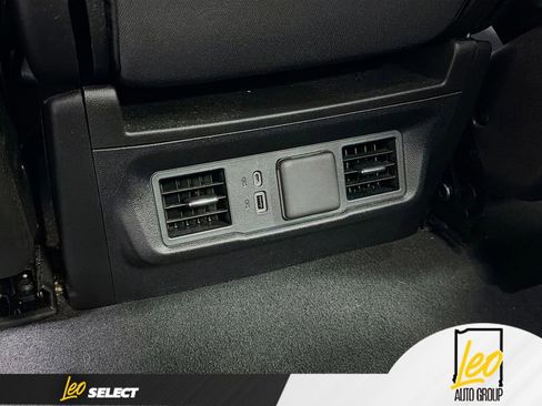 Used 2023 GMC Sierra 1500 Elevation image 25