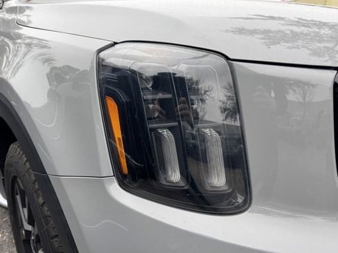 Certified 2024 Kia Telluride SX Prestige X-Pro image 9