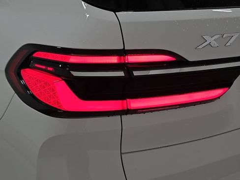 Certified 2025 BMW X7 xDrive40i w/ Climate Comfort Package AWD/4WD image 29