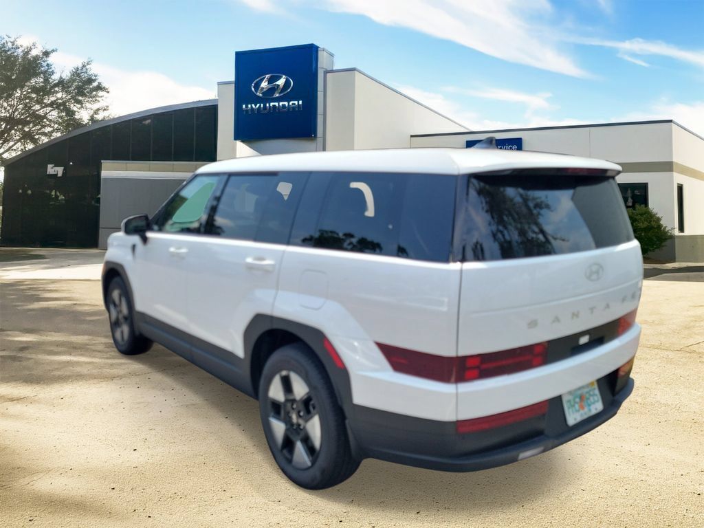Used 2026 Hyundai Santa Fe SE FWD image 4