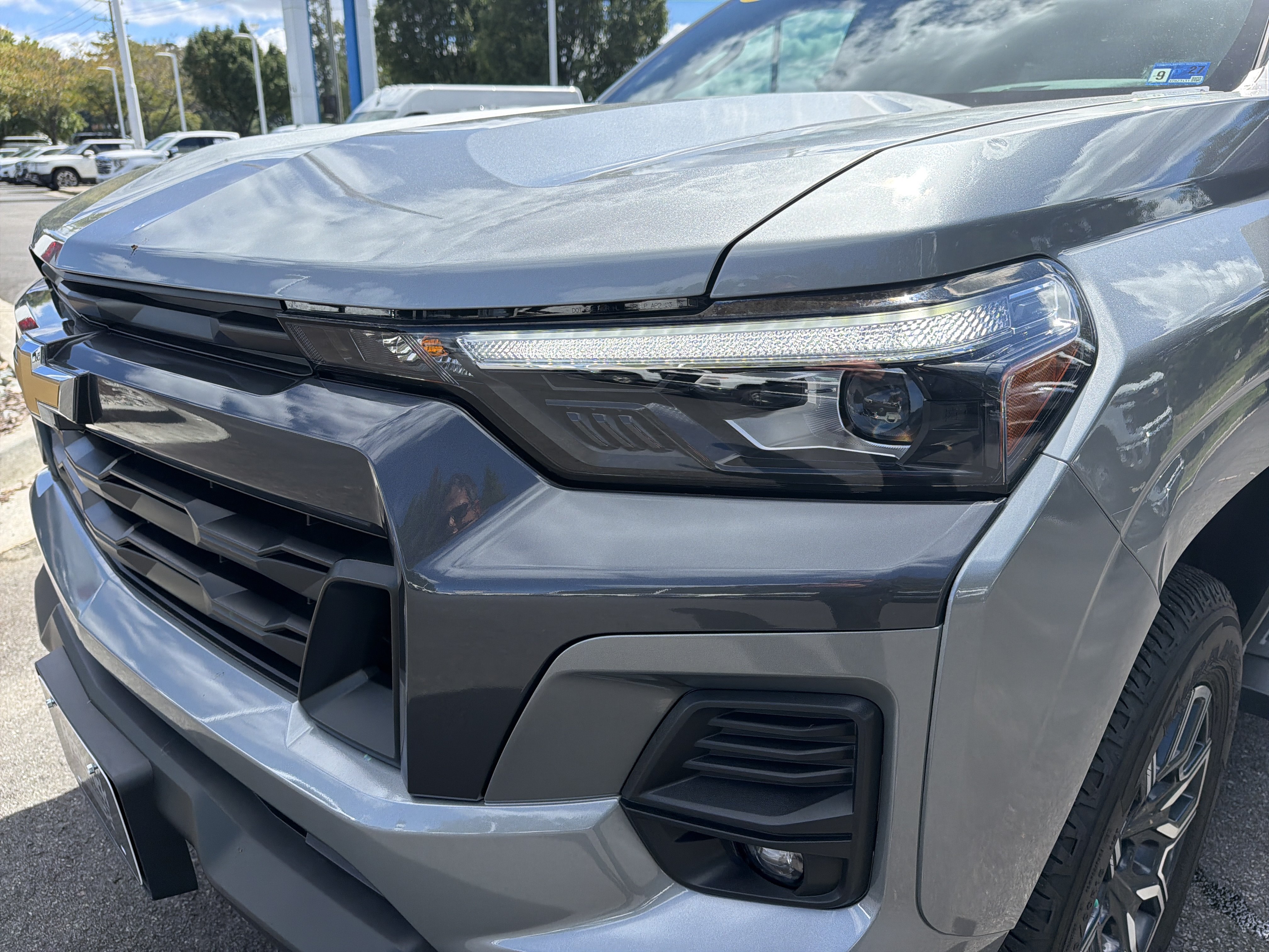 Used 2023 Chevrolet Colorado LT w/ LT Convenience Package III AWD/4WD image 6