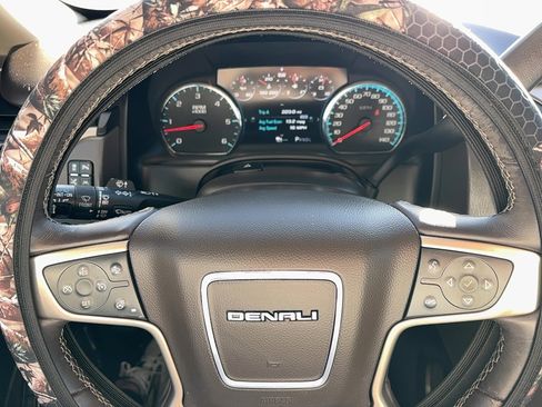 Used 2017 GMC Yukon XL Denali w/ Open Road Package image 33