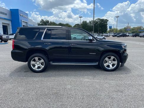 Used 2017 Chevrolet Tahoe Premier AWD/4WD image 7