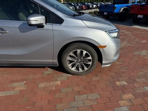 Used 2021 Honda Odyssey EX-L image 17