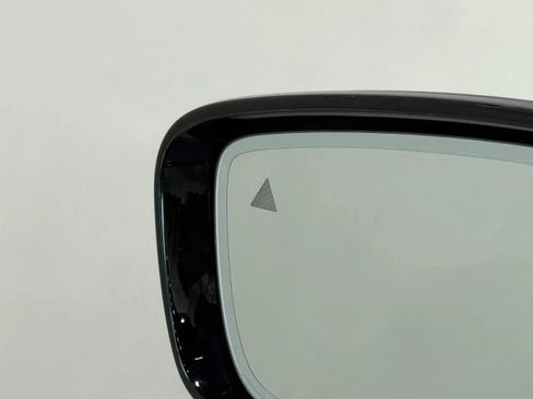 Used 2018 BMW 540i w/ M Sport Package RWD image 11